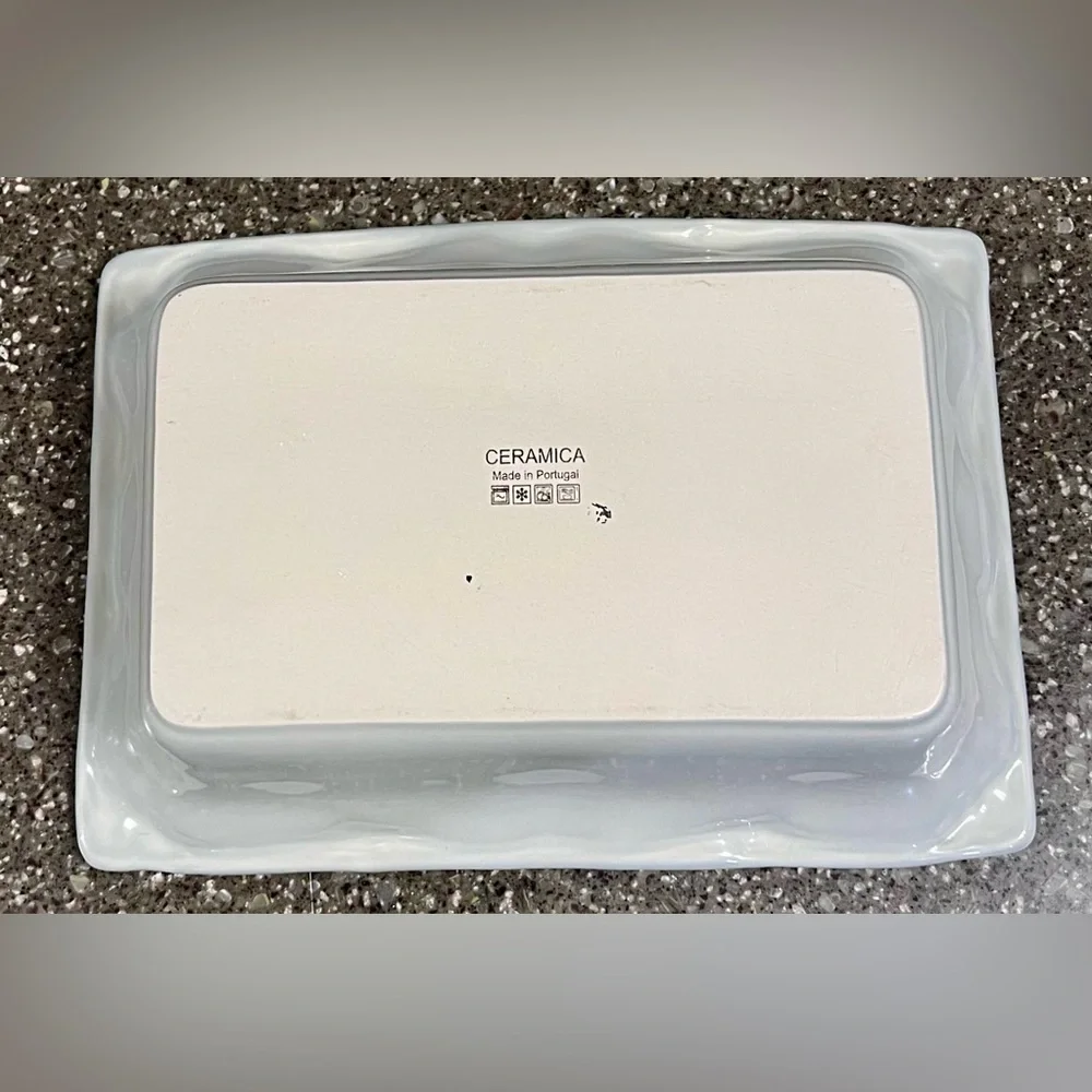 Vintage Portugal Ceramic Stoneware Baking Dish w/ Fluting Around Edges Bakeware